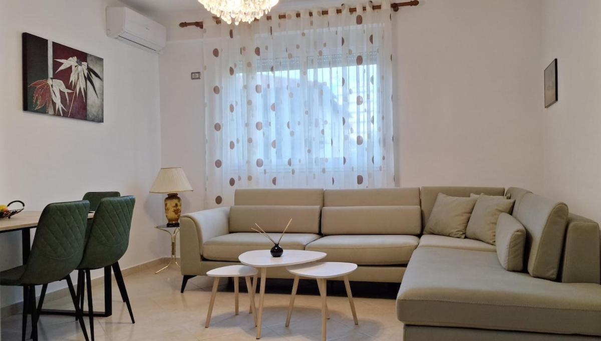 Sunshine Apartment